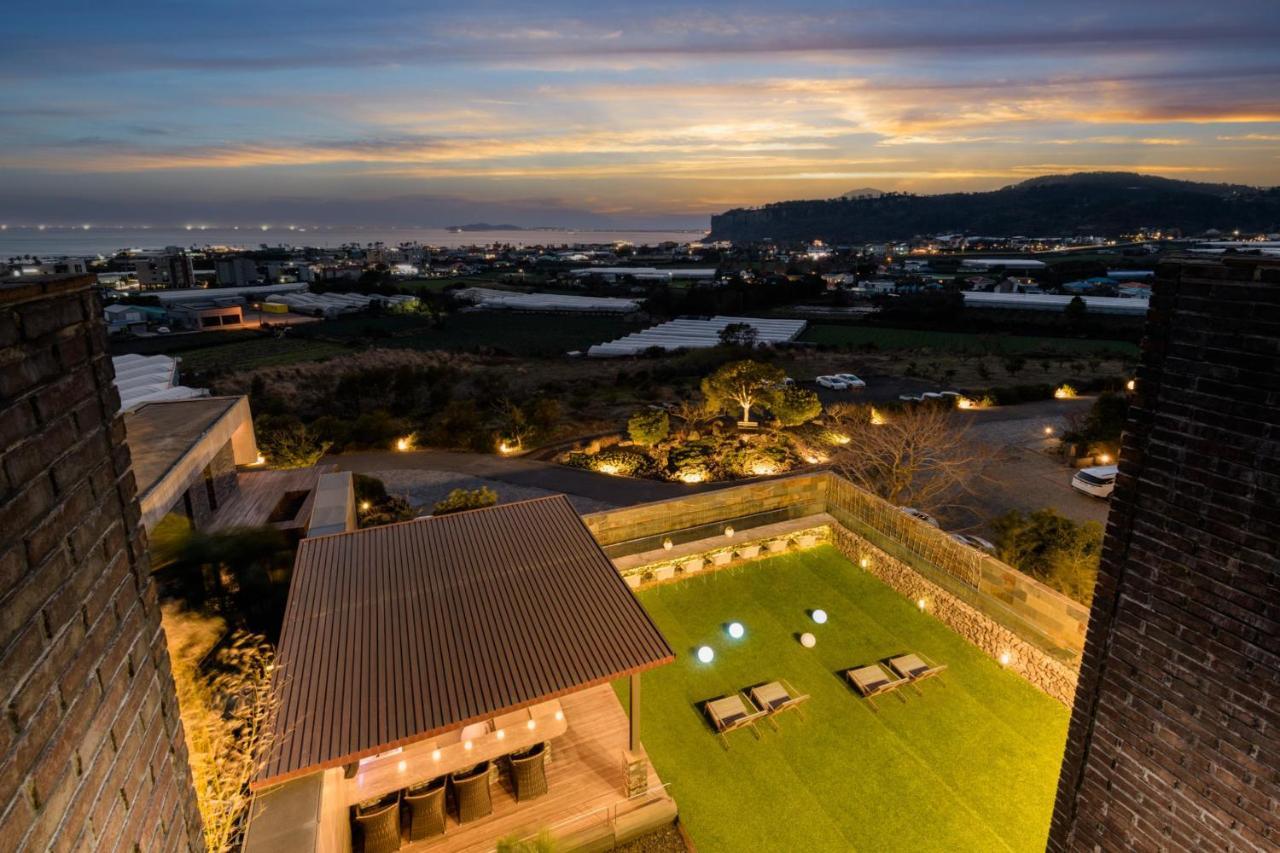 Bayhill Pool & Villa Seogwipo Exterior photo